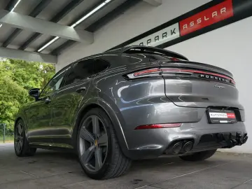PORSCHE Cayenne Coupe E-Hybrid MY24 SportDesign MEGA !
