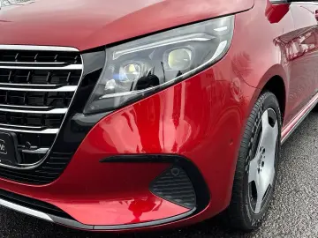 MERCEDES-BENZ V 300d Exclusive 4x4 lang AIRMATIC Pan…