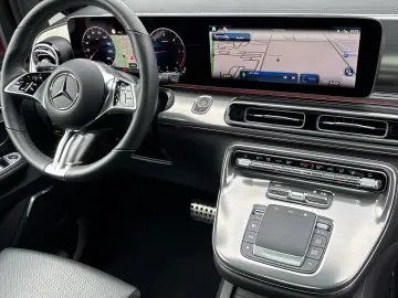 MERCEDES-BENZ V 300d Exclusive 4x4 lang AIRMATIC Pan…