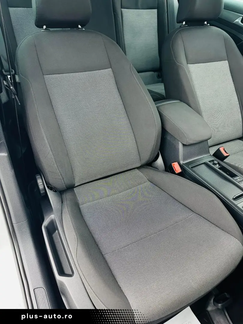 VOLKSWAGEN GOLF 2014 1.6D E5 Garantie 12 Luni Rate Avans 0 D