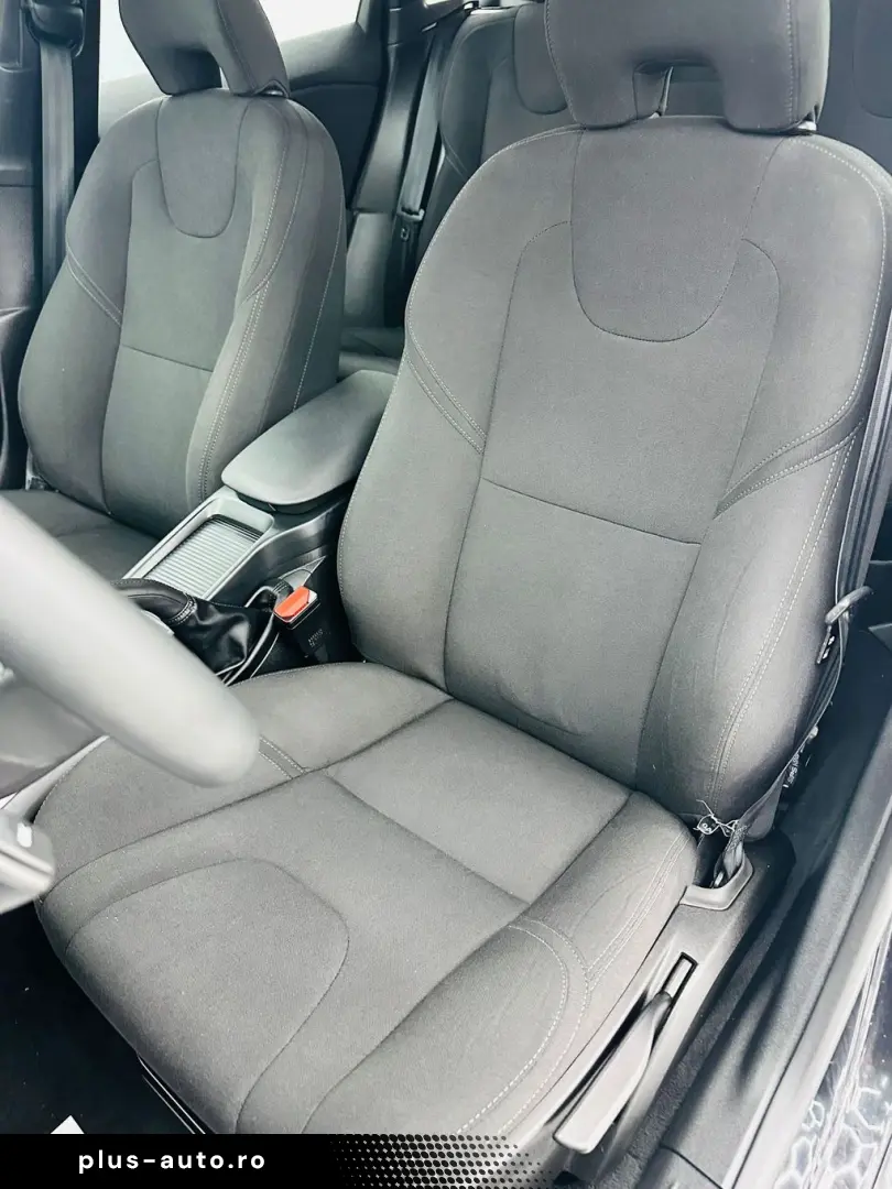 VOLVO V40 2018 2.0D E6 Garantie 12 Luni Rate Avans 0 Doar Cu