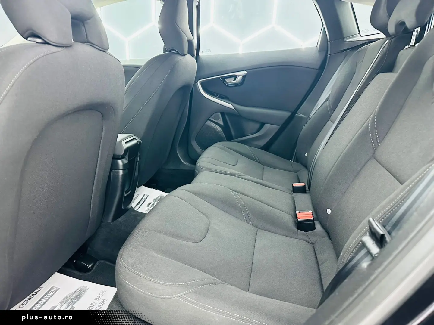 VOLVO V40 2018 2.0D E6 Garantie 12 Luni Rate Avans 0 Doar Cu