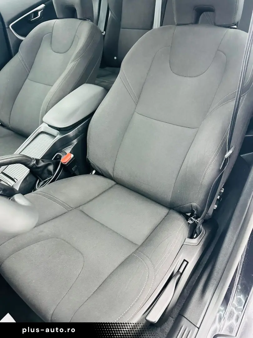 VOLVO V40 2018 2.0D E6 Garantie 12 Luni Rate Avans 0 Doar Cu