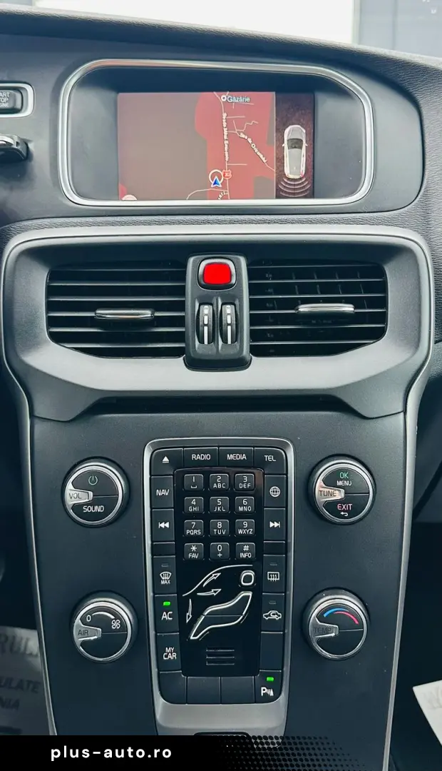 VOLVO V40 2018 2.0D E6 Garantie 12 Luni Rate Avans 0 Doar Cu