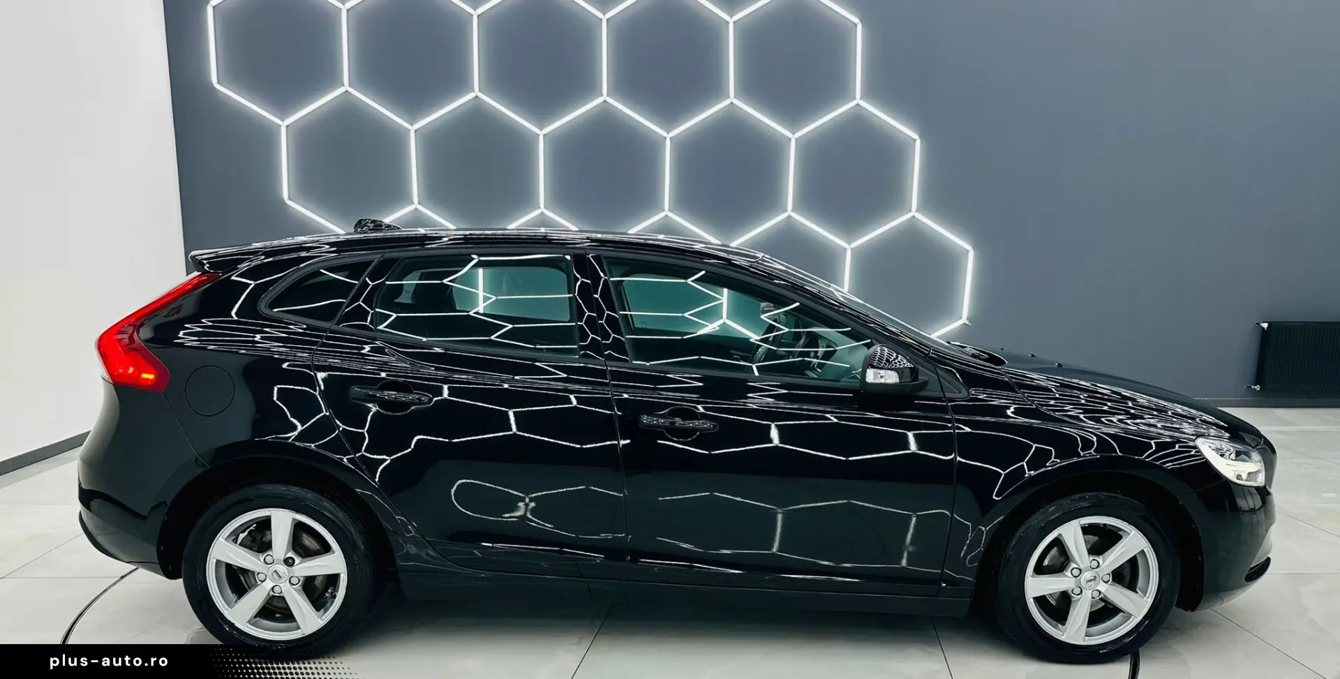 VOLVO V40 2018 2.0D E6 Garantie 12 Luni Rate Avans 0 Doar Cu