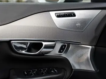 Volvo Xc-90