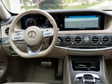 Mercedes-Benz S