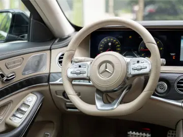 Mercedes-Benz S