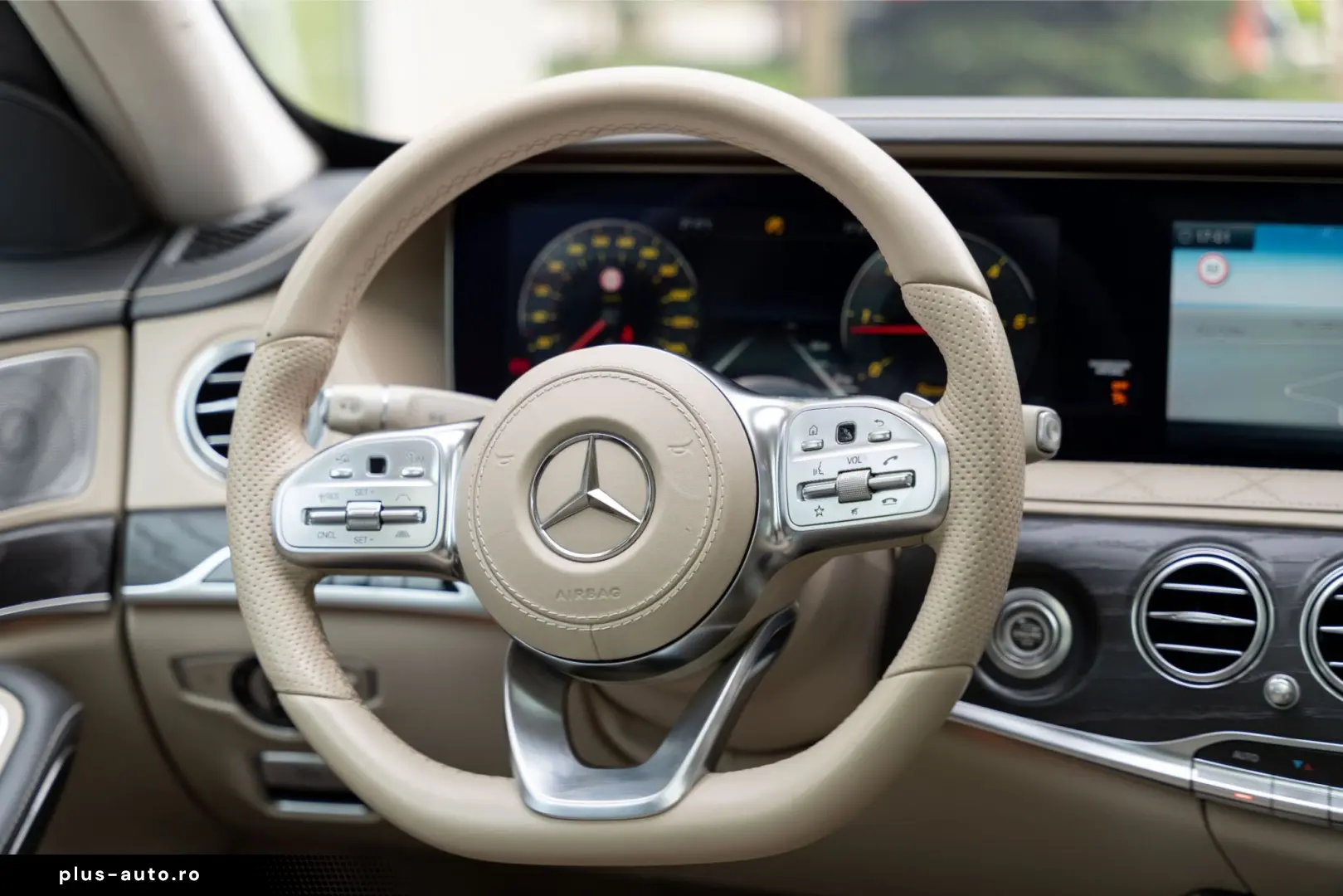 Mercedes-Benz S