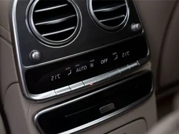 Mercedes-Benz S