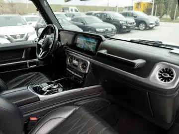 Mercedes-Benz G