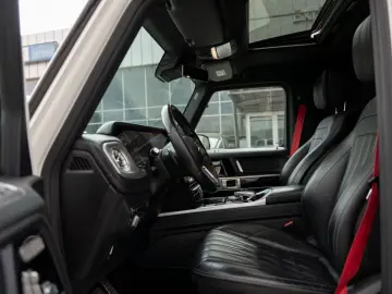 Mercedes-Benz G