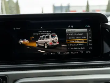 Mercedes-Benz G