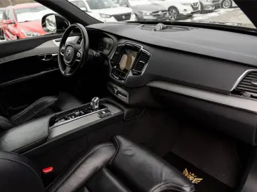 Volvo Xc-90