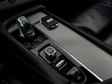 Volvo Xc-90