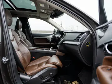 Volvo Xc-90