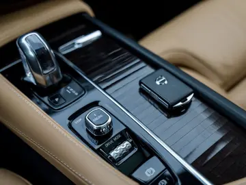 Volvo Xc-90