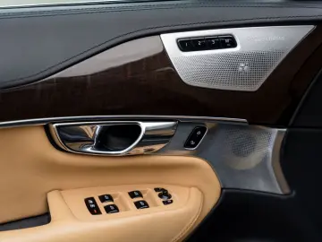 Volvo Xc-90