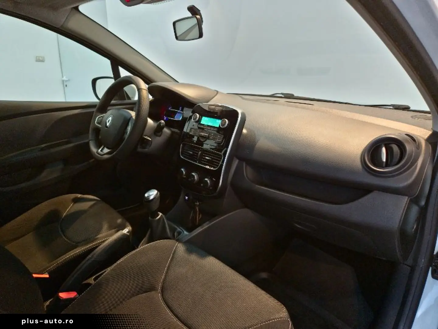 RENAULT CLIO 1.2 16V 75CP Life