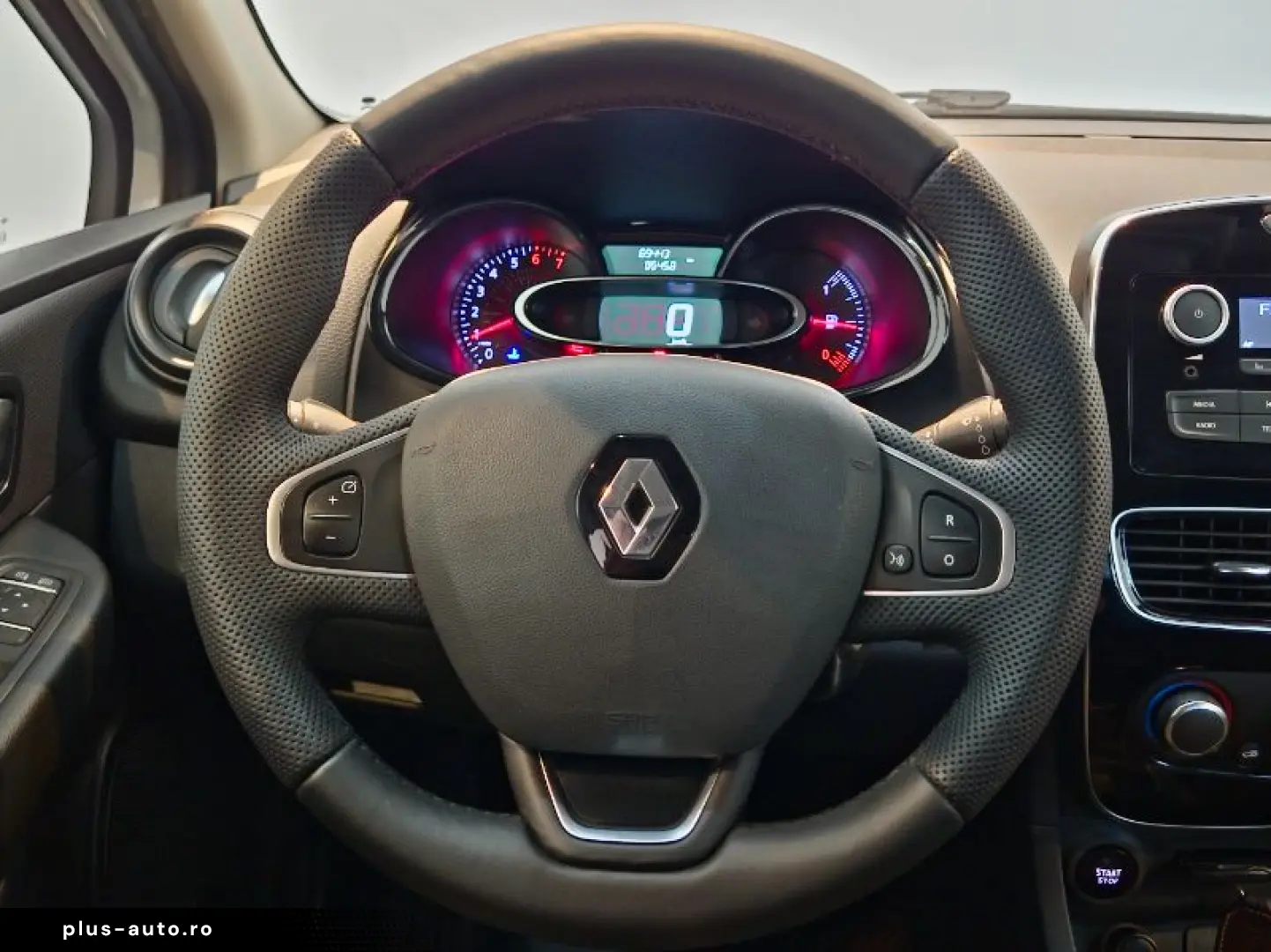RENAULT CLIO 1.2 16V 75CP Life