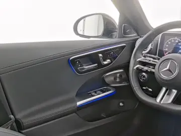 Mercedes-Benz C 200 d AMG NIGHT DISTR HUD BURM
