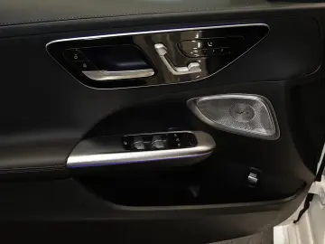 Mercedes-Benz C 200 d AMG PANO BURMESTER NIGHT MEMORY