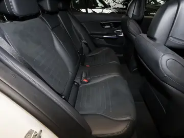 Mercedes-Benz C 200 d AMG PANO BURMESTER NIGHT MEMORY