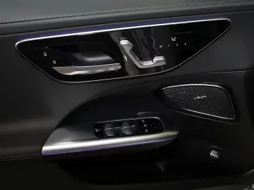 Mercedes-Benz C 200 d AMG MEMORY NIGHT HIFI 360