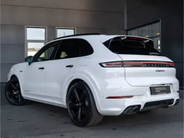 PORSCHE Cayenne S E-Hybrid BOSE Sportaga. InnoDrive HUD