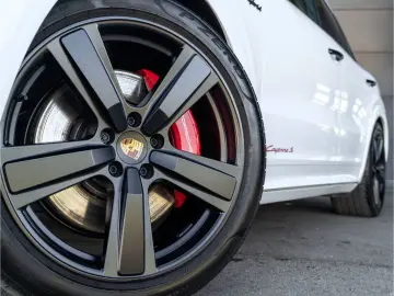 PORSCHE Cayenne S E-Hybrid BOSE Sportaga. InnoDrive HUD