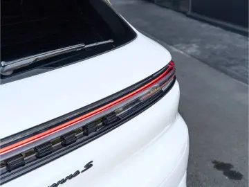 PORSCHE Cayenne S E-Hybrid BOSE Sportaga. InnoDrive HUD