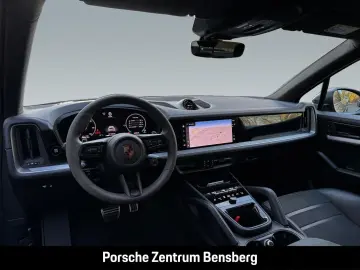PORSCHE Cayenne GTS Pano Head-Up 22Zoll Nachtsicht