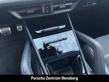 PORSCHE Cayenne GTS Pano Head-Up 22Zoll Nachtsicht