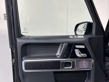 MERCEDES-BENZ G 63 AMG Driver's Package NAV LED…