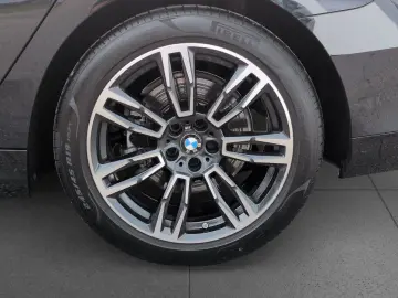 BMW 520d Limo M-Sport H K ACC ad.LED DAB RFK SHZ LRH