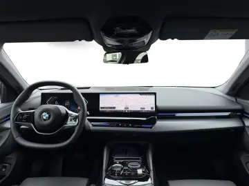 BMW 520i LiveCockpit Prof HeadUp Adapt LED Travel Co