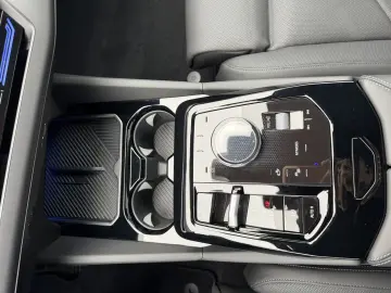 BMW 520i LiveCockpit Prof HeadUp Adapt LED Travel Co