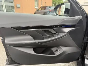 BMW 520i LiveCockpit Prof HeadUp Adapt LED Travel Co