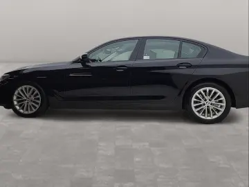 BMW 530d xDrive Limousine Standheizung Harman K LED