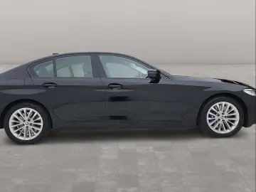 BMW 530d xDrive Limousine Standheizung Harman K LED
