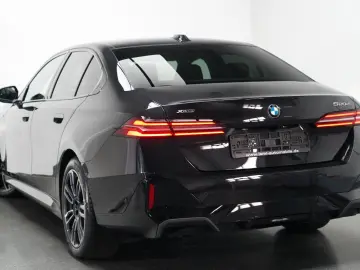 BMW 520d xDrive M Sport ICONIC 360 H&K HEADUP MEMORY