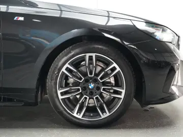 BMW 520d xDrive M Sport ICONIC 360 H&K HEADUP MEMORY