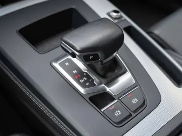 Audi Q5 55 TFSIe quattro S tronic S line
