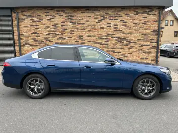 BMW 520dA DAPlus Navi adLED Leder Kamera