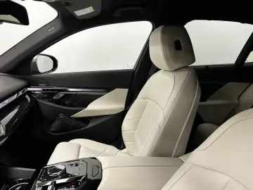BMW 550e xDrive Limousine M Sportpaket Pro Harman Ka