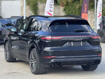Porsche Cayenne S