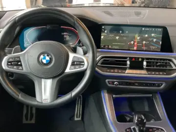 BMW X5 xDrive 30d M-Sport HUD Pano Memory