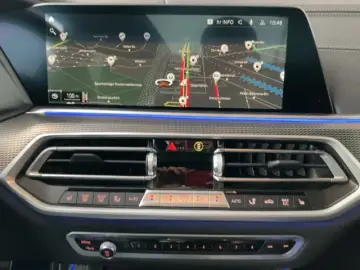 BMW X5 xDrive 30d M-Sport HUD Pano Memory