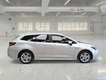 Toyota Corolla Touring Sport Bussines 1.8 hybrid