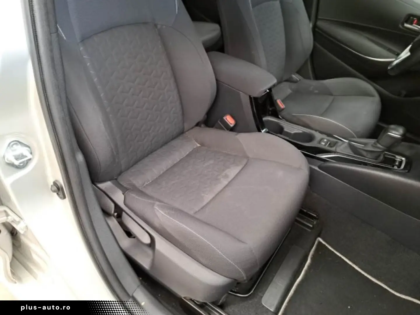 Toyota Corolla Touring Sport Bussines 1.8 hybrid